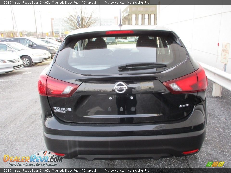 2019 Nissan Rogue Sport S AWD Magnetic Black Pearl / Charcoal Photo #4