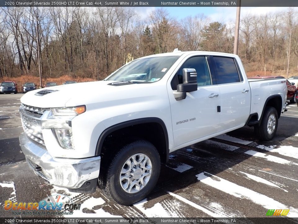 Front 3/4 View of 2020 Chevrolet Silverado 2500HD LTZ Crew Cab 4x4 Photo #1