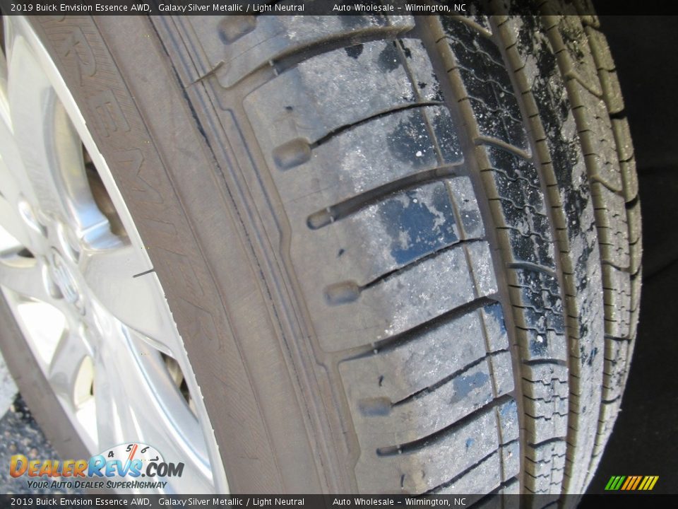 2019 Buick Envision Essence AWD Galaxy Silver Metallic / Light Neutral Photo #8