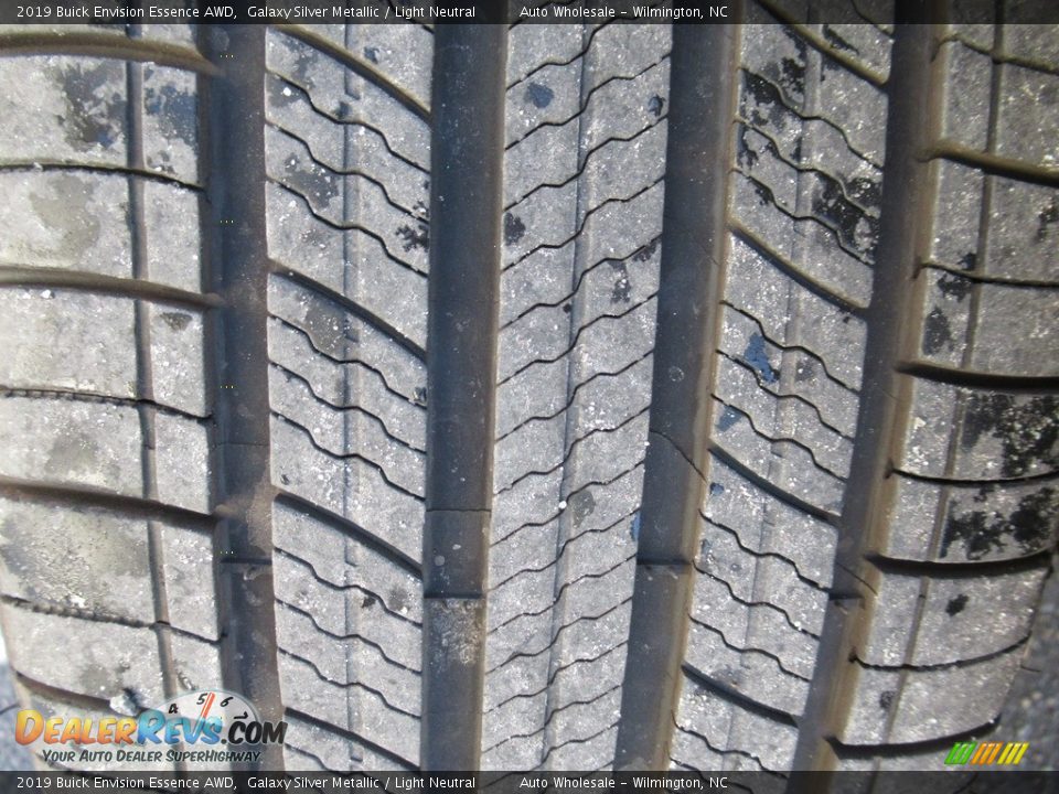 2019 Buick Envision Essence AWD Galaxy Silver Metallic / Light Neutral Photo #9