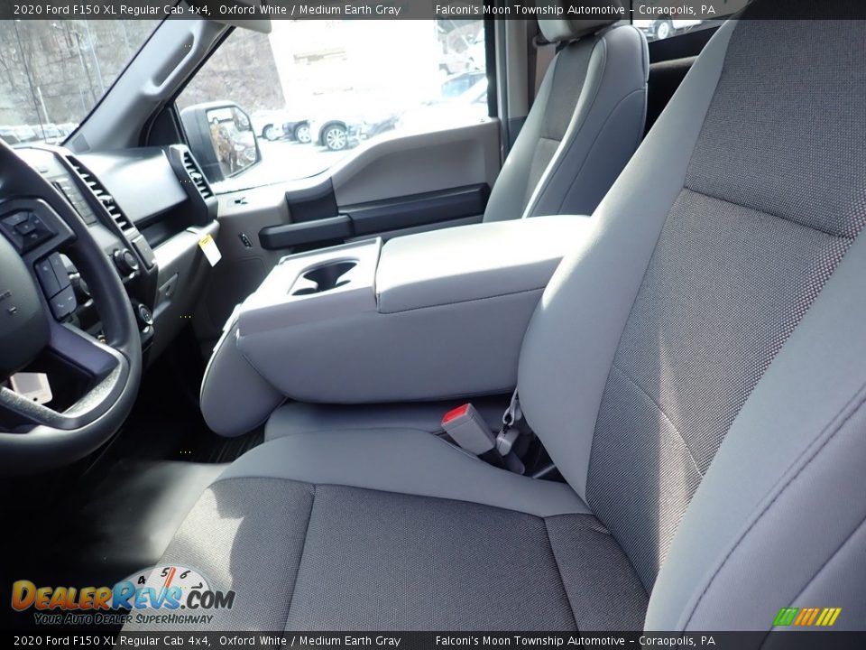 2020 Ford F150 XL Regular Cab 4x4 Oxford White / Medium Earth Gray Photo #9