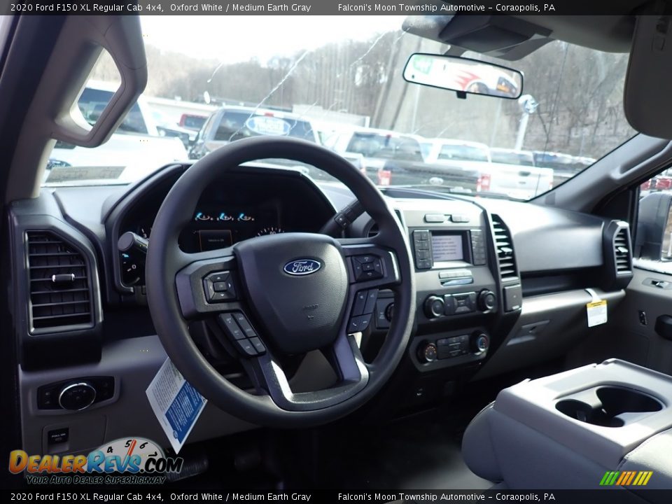 2020 Ford F150 XL Regular Cab 4x4 Oxford White / Medium Earth Gray Photo #12