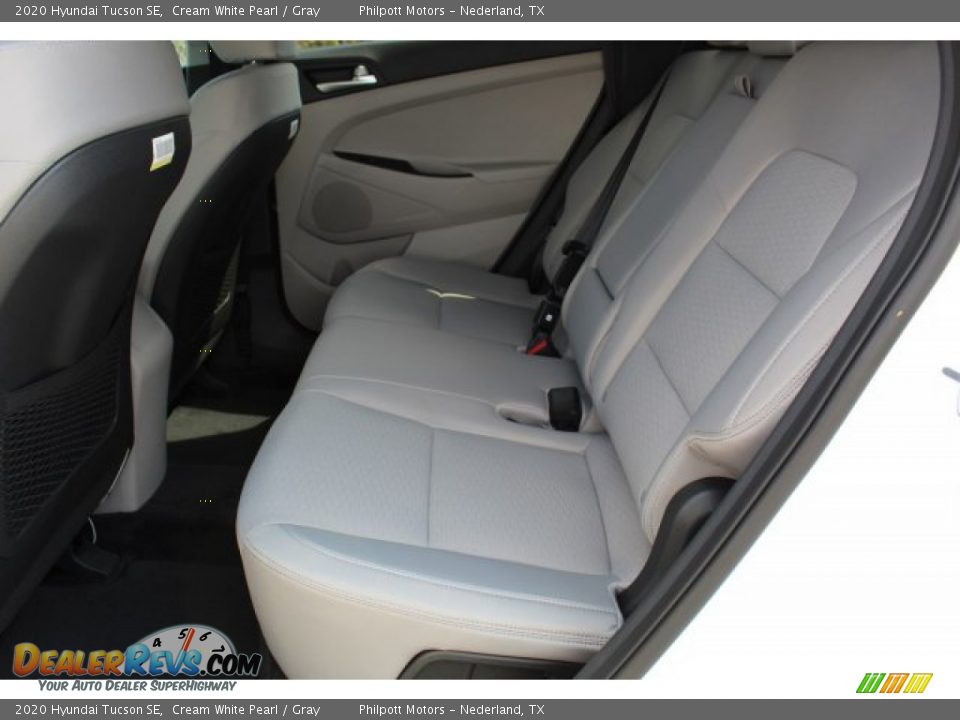2020 Hyundai Tucson SE Cream White Pearl / Gray Photo #17