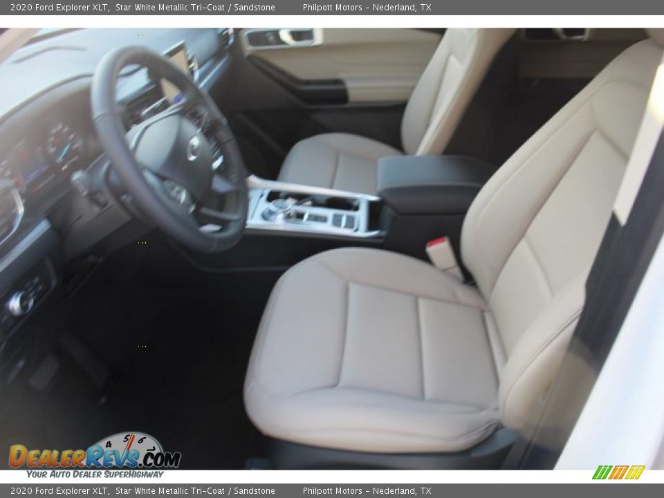 2020 Ford Explorer XLT Star White Metallic Tri-Coat / Sandstone Photo #10