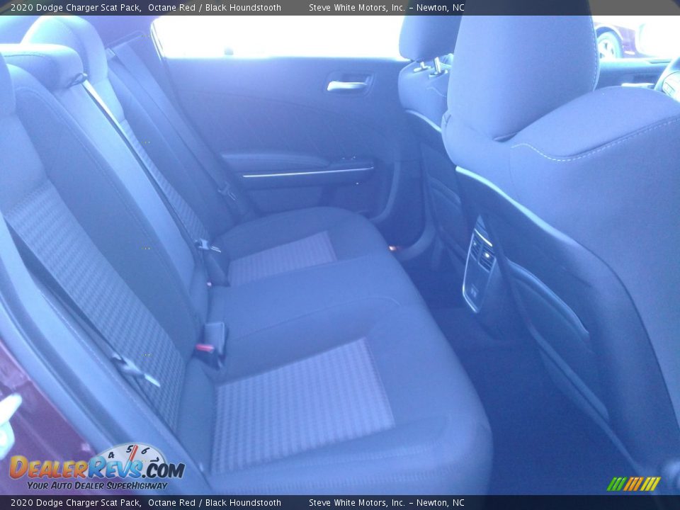 2020 Dodge Charger Scat Pack Octane Red / Black Houndstooth Photo #17