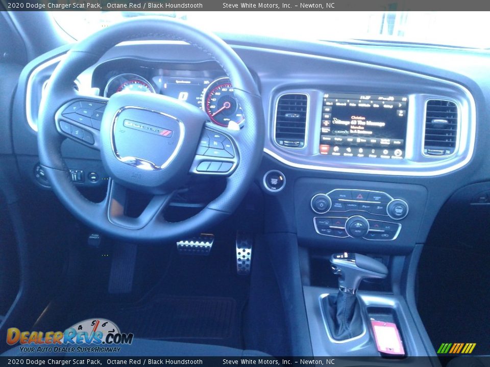 2020 Dodge Charger Scat Pack Octane Red / Black Houndstooth Photo #19