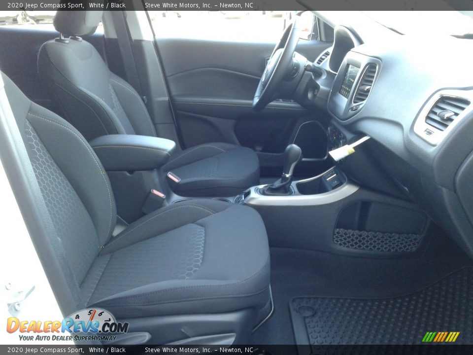 2020 Jeep Compass Sport White / Black Photo #17