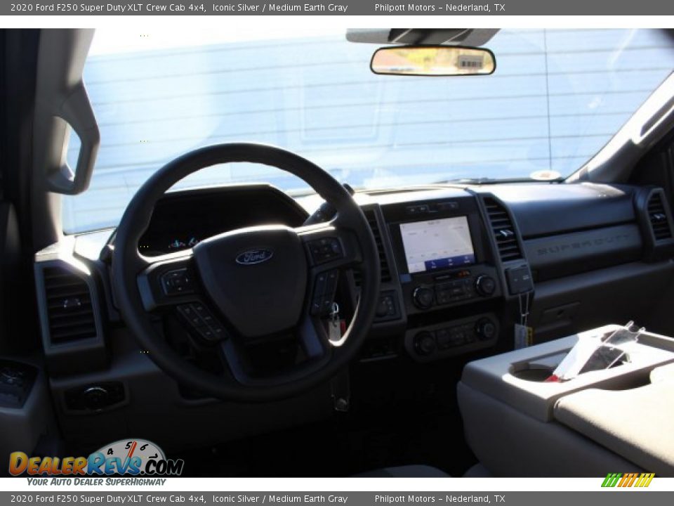 2020 Ford F250 Super Duty XLT Crew Cab 4x4 Iconic Silver / Medium Earth Gray Photo #20