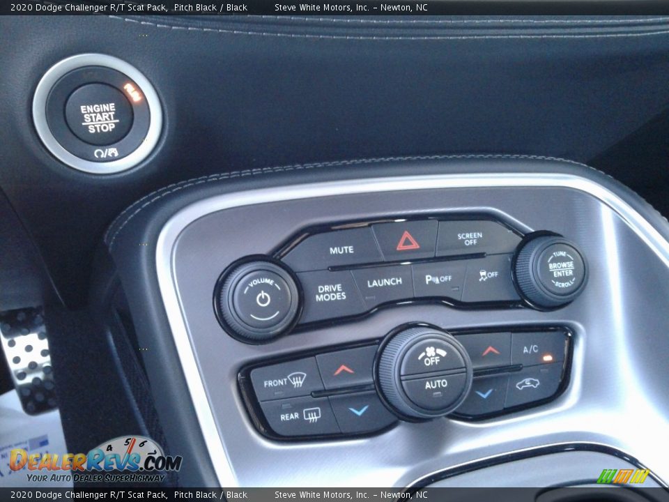 2020 Dodge Challenger R/T Scat Pack Gauges Photo #24