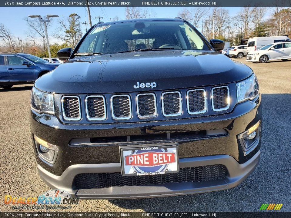 2020 Jeep Compass Latitude 4x4 Diamond Black Crystal Pearl / Black Photo #2