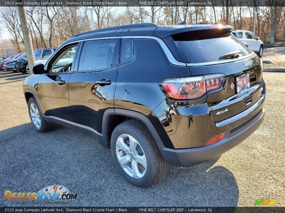 2020 Jeep Compass Latitude 4x4 Diamond Black Crystal Pearl / Black Photo #4