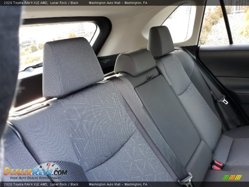 2020 Toyota RAV4 XLE AWD Lunar Rock / Black Photo #32