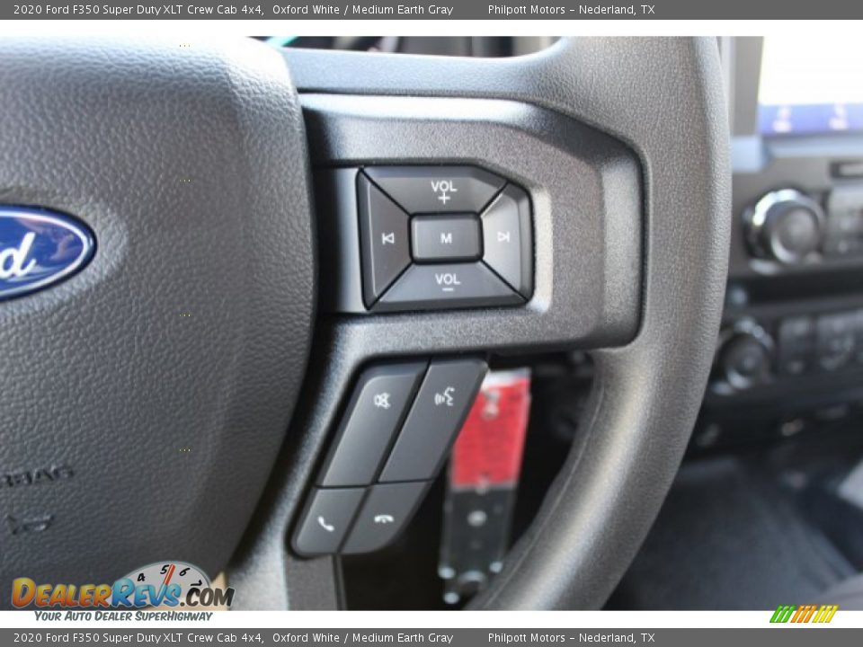 2020 Ford F350 Super Duty XLT Crew Cab 4x4 Oxford White / Medium Earth Gray Photo #12