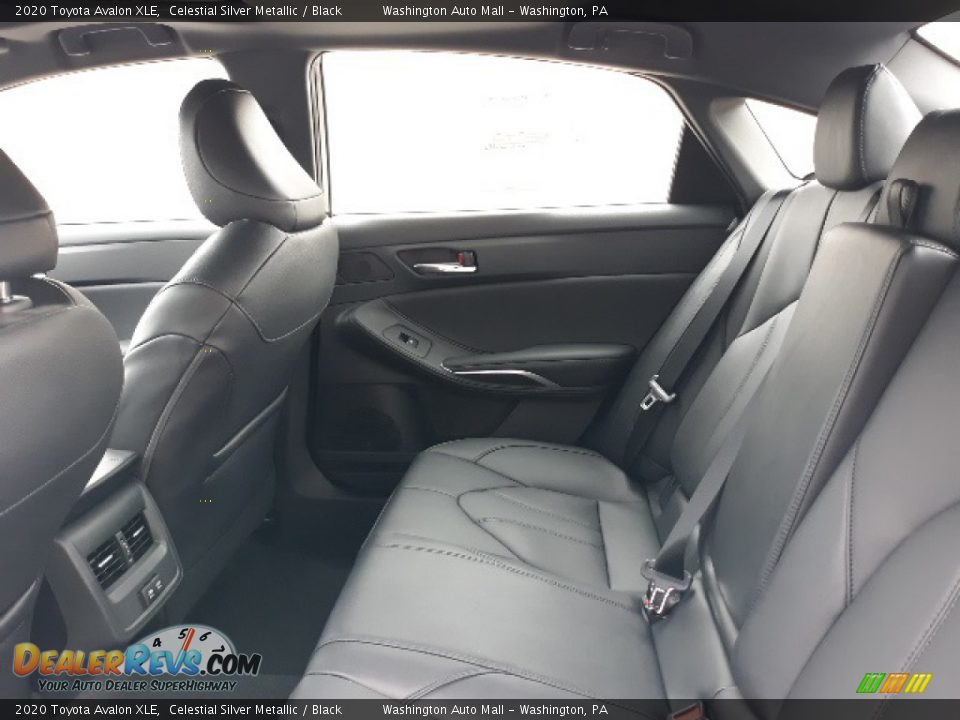 Rear Seat of 2020 Toyota Avalon XLE Photo #9