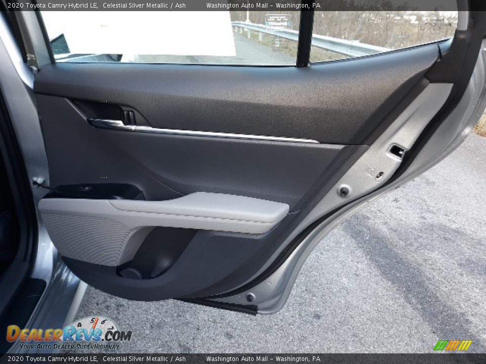 2020 Toyota Camry Hybrid LE Celestial Silver Metallic / Ash Photo #31