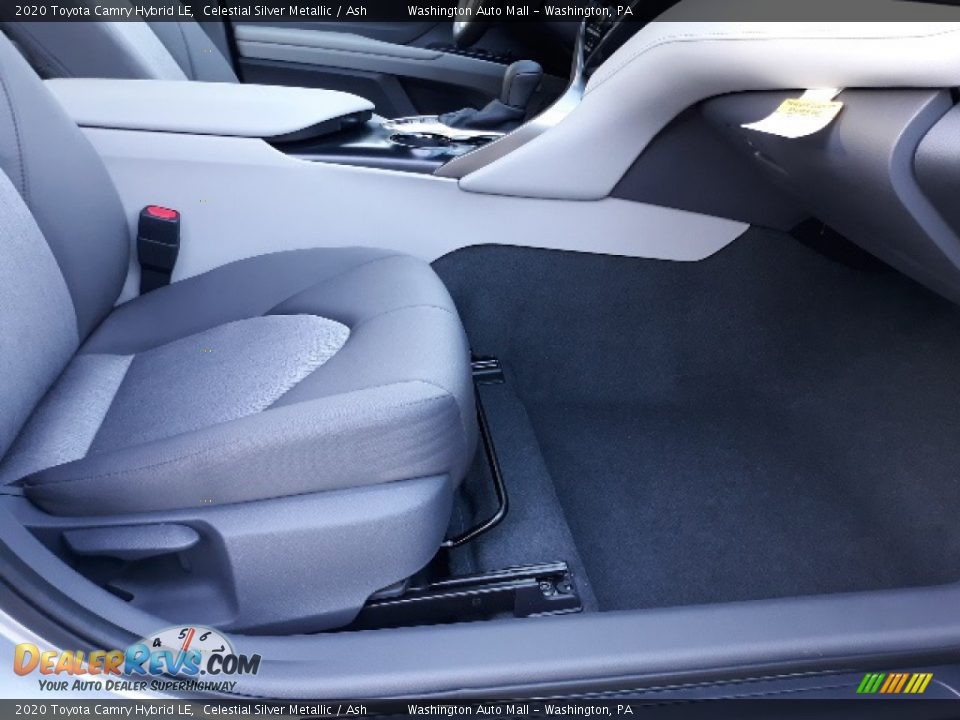 2020 Toyota Camry Hybrid LE Celestial Silver Metallic / Ash Photo #35