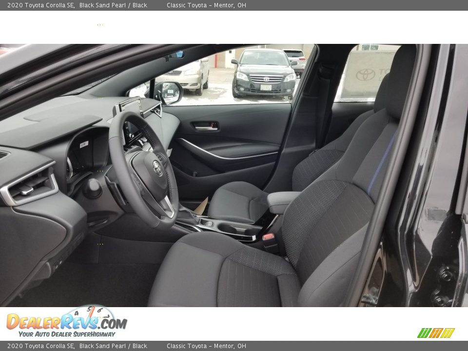 Front Seat of 2020 Toyota Corolla SE Photo #2