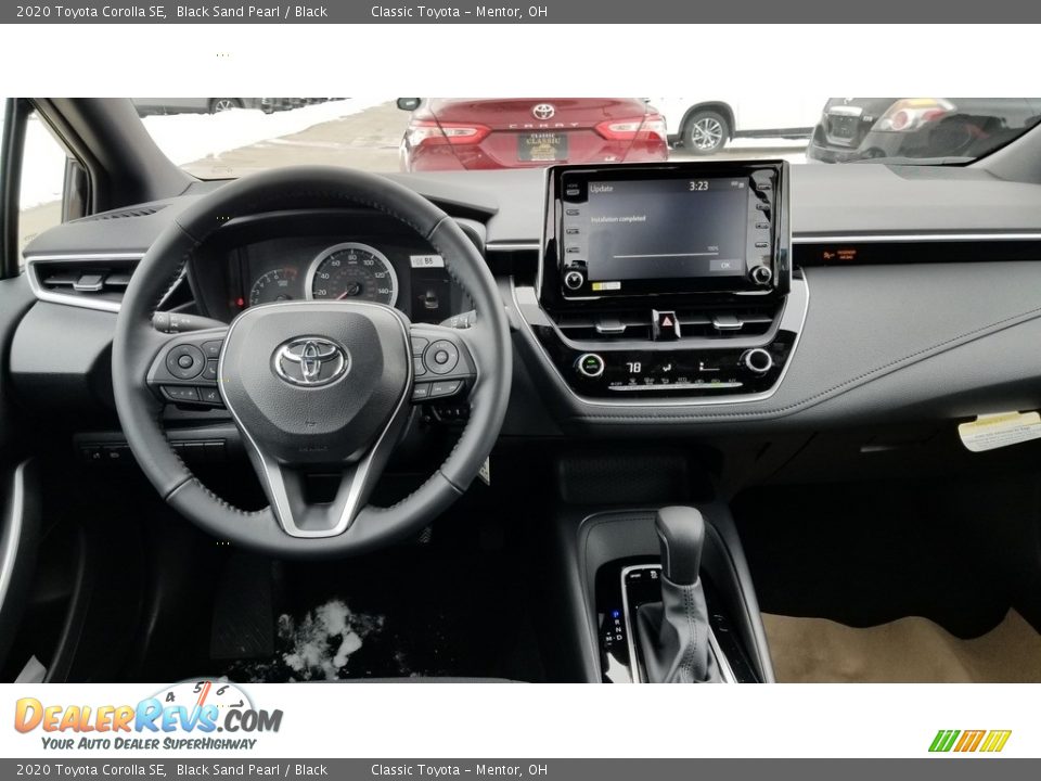 Dashboard of 2020 Toyota Corolla SE Photo #4
