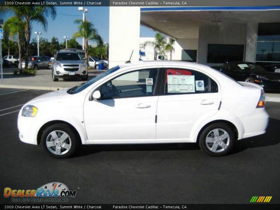 2009 Chevrolet Aveo LT Sedan Summit White / Charcoal Photo #2