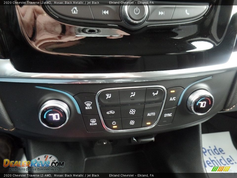 2020 Chevrolet Traverse LS AWD Mosaic Black Metallic / Jet Black Photo #29