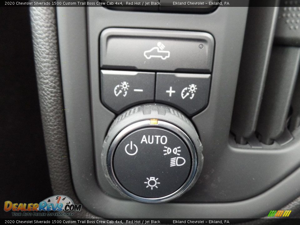 2020 Chevrolet Silverado 1500 Custom Trail Boss Crew Cab 4x4 Red Hot / Jet Black Photo #24