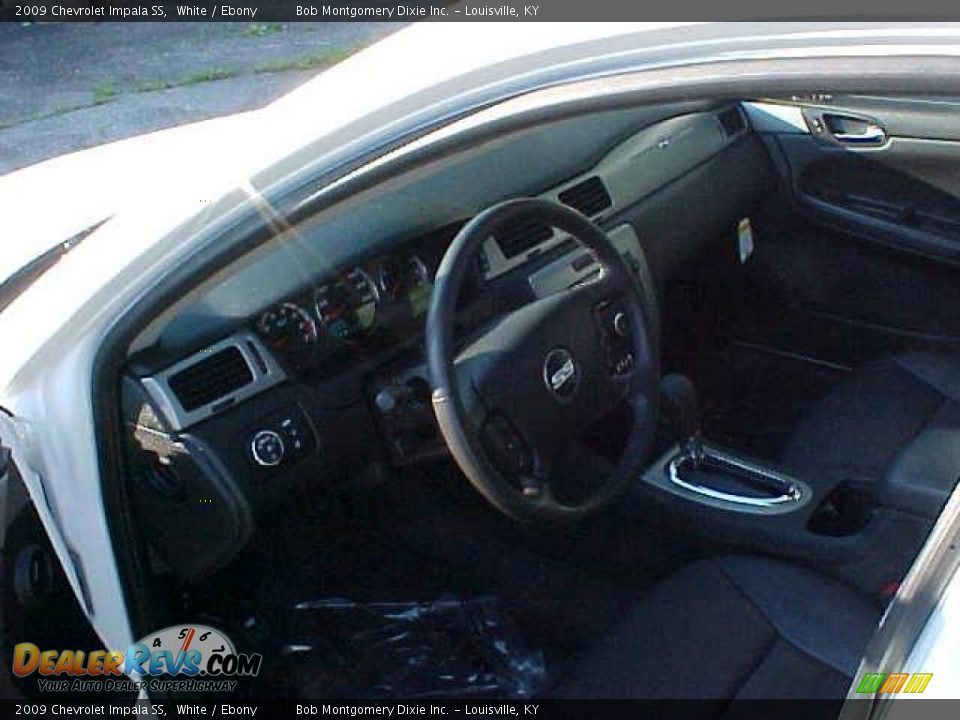 2009 Chevrolet Impala SS White / Ebony Photo #9