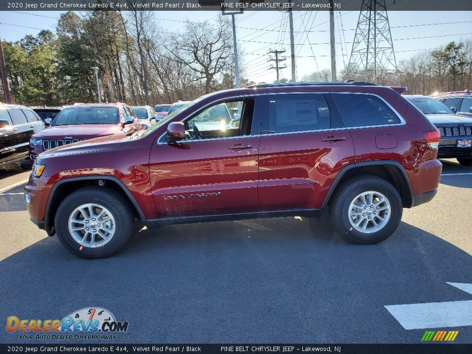 2020 Jeep Grand Cherokee Laredo E 4x4 Velvet Red Pearl / Black Photo #3