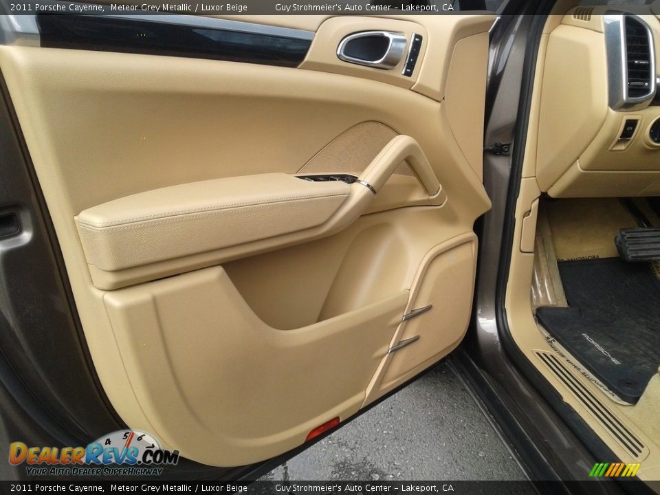 2011 Porsche Cayenne Meteor Grey Metallic / Luxor Beige Photo #11