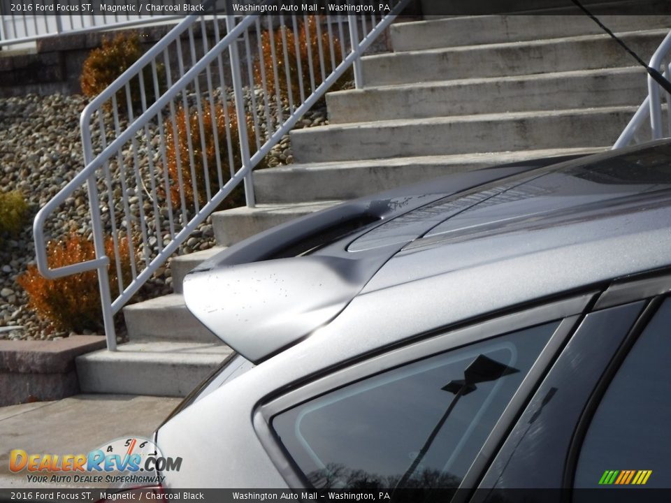 2016 Ford Focus ST Magnetic / Charcoal Black Photo #4