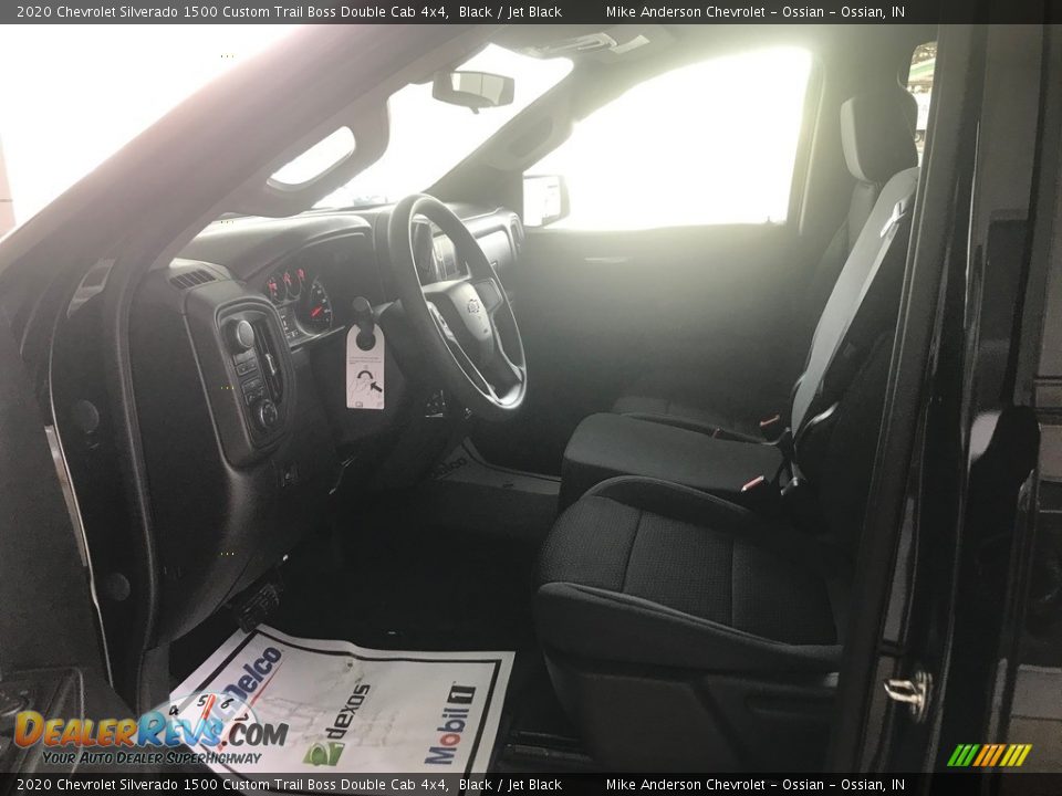 2020 Chevrolet Silverado 1500 Custom Trail Boss Double Cab 4x4 Black / Jet Black Photo #8