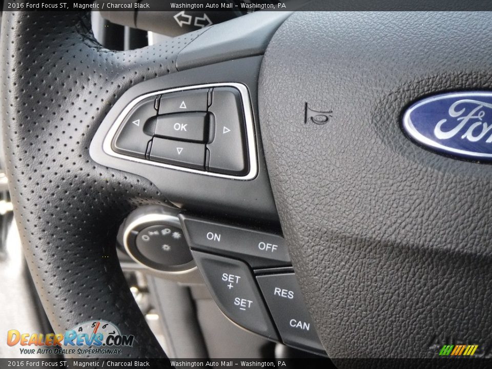 2016 Ford Focus ST Magnetic / Charcoal Black Photo #24