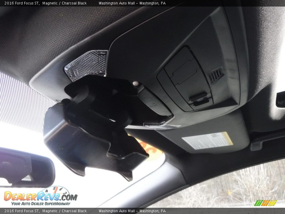 2016 Ford Focus ST Magnetic / Charcoal Black Photo #26