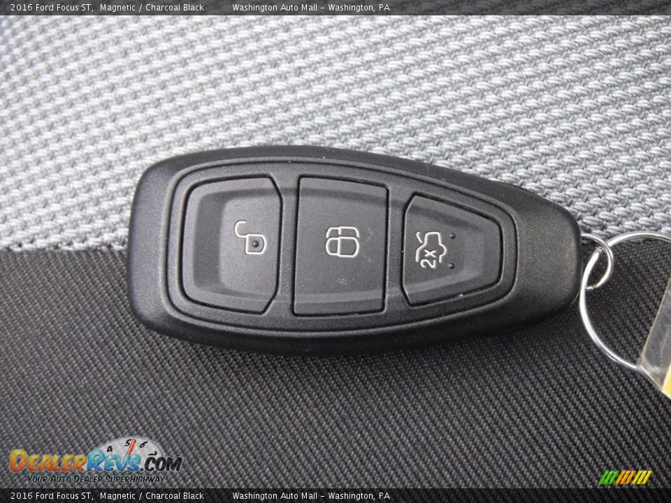2016 Ford Focus ST Magnetic / Charcoal Black Photo #29