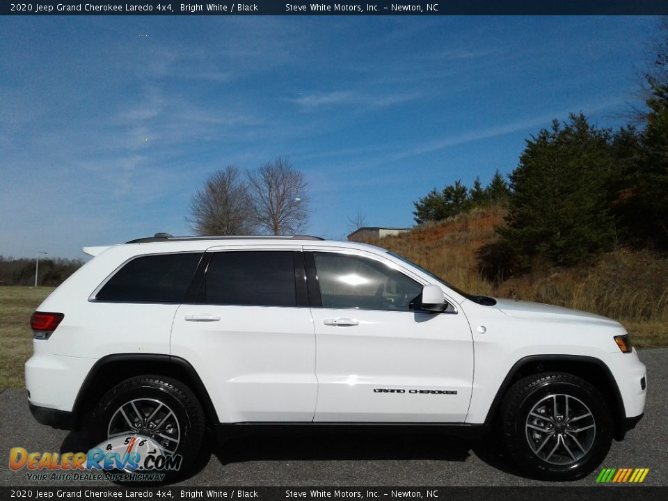 2020 Jeep Grand Cherokee Laredo 4x4 Bright White / Black Photo #5