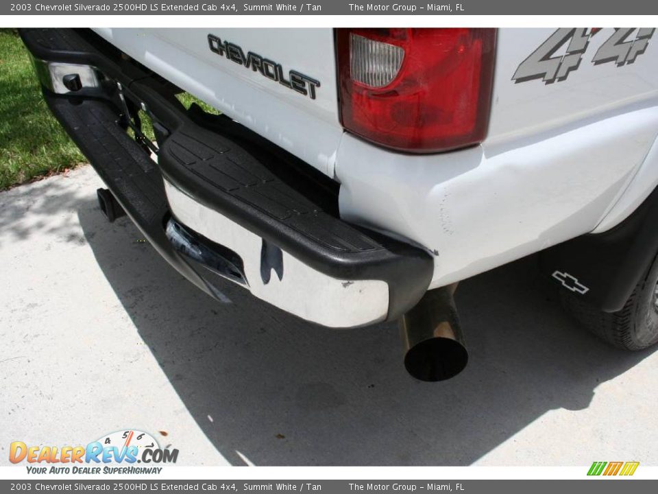 2003 Chevrolet Silverado 2500HD LS Extended Cab 4x4 Summit White / Tan Photo #22