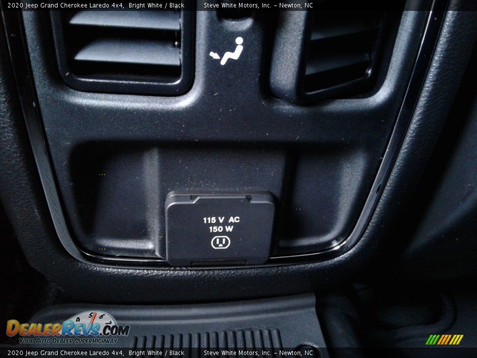 2020 Jeep Grand Cherokee Laredo 4x4 Bright White / Black Photo #14
