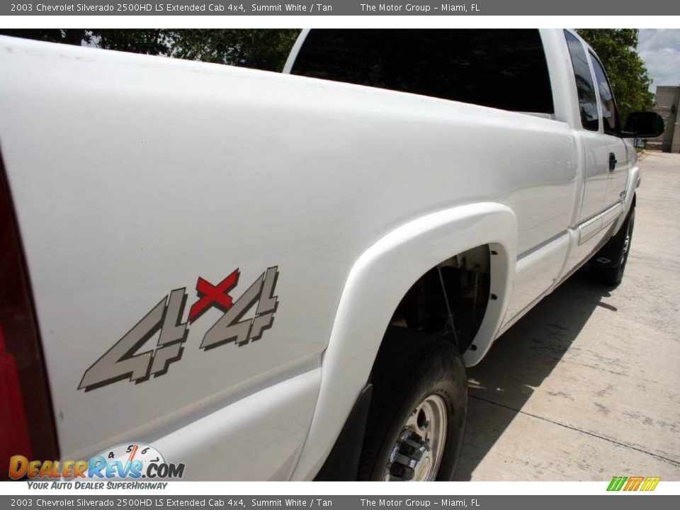 2003 Chevrolet Silverado 2500HD LS Extended Cab 4x4 Summit White / Tan Photo #23