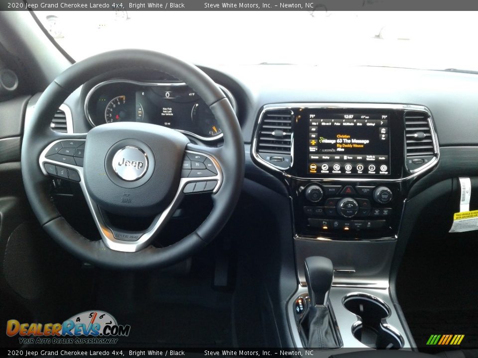 2020 Jeep Grand Cherokee Laredo 4x4 Bright White / Black Photo #20
