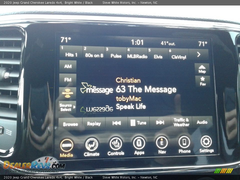 2020 Jeep Grand Cherokee Laredo 4x4 Bright White / Black Photo #24