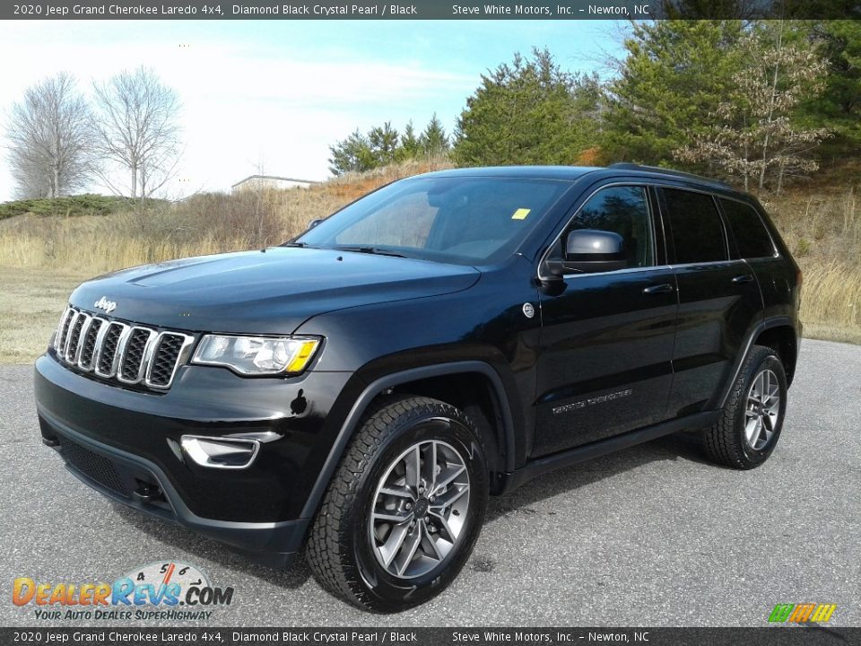 2020 Jeep Grand Cherokee Laredo 4x4 Diamond Black Crystal Pearl / Black Photo #2