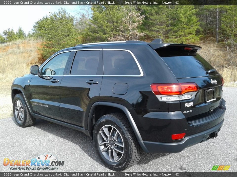 2020 Jeep Grand Cherokee Laredo 4x4 Diamond Black Crystal Pearl / Black Photo #8