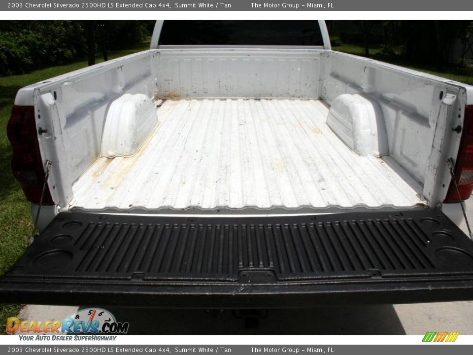 2003 Chevrolet Silverado 2500HD LS Extended Cab 4x4 Summit White / Tan Photo #30