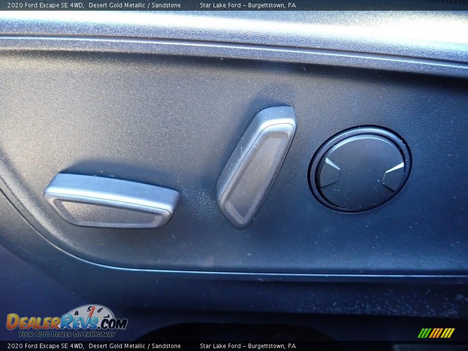 Controls of 2020 Ford Escape SE 4WD Photo #16