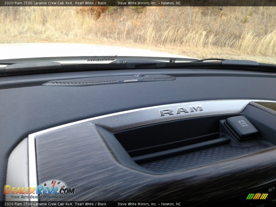 2020 Ram 2500 Laramie Crew Cab 4x4 Pearl White / Black Photo #28