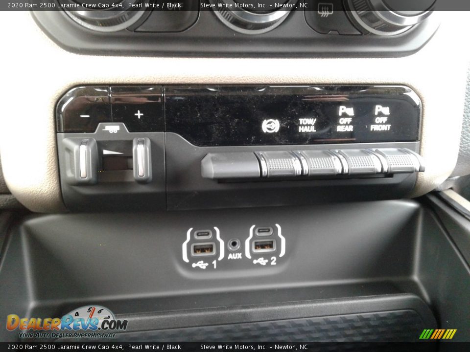 2020 Ram 2500 Laramie Crew Cab 4x4 Pearl White / Black Photo #34