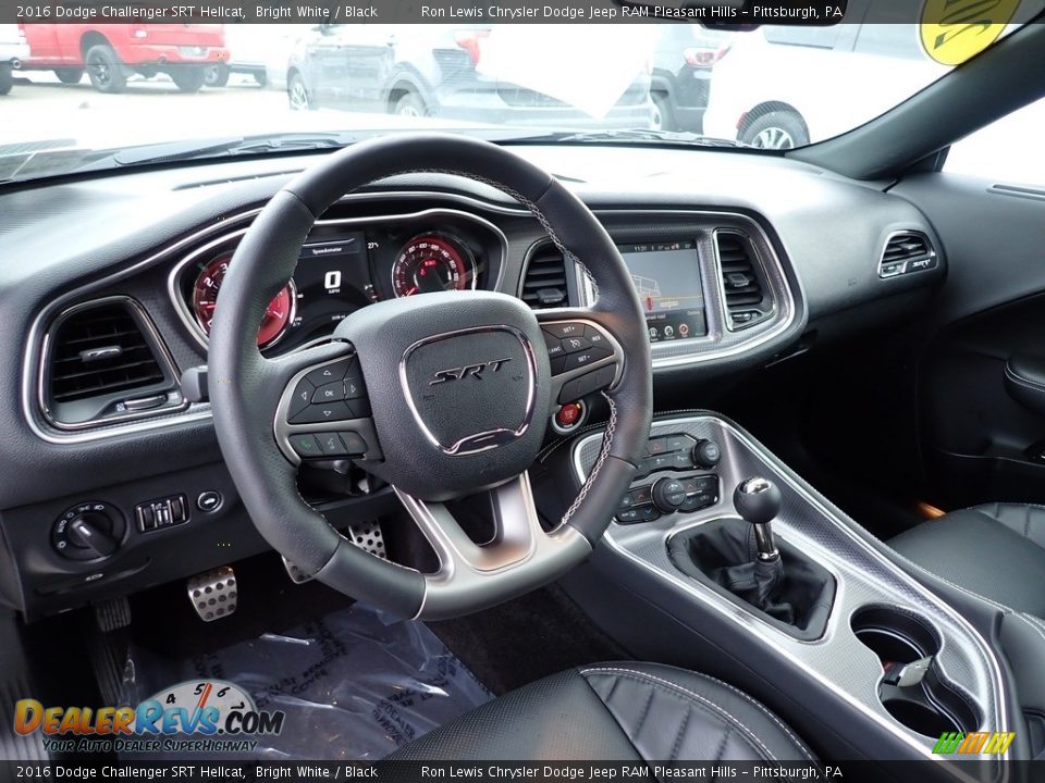 Black Interior - 2016 Dodge Challenger SRT Hellcat Photo #13