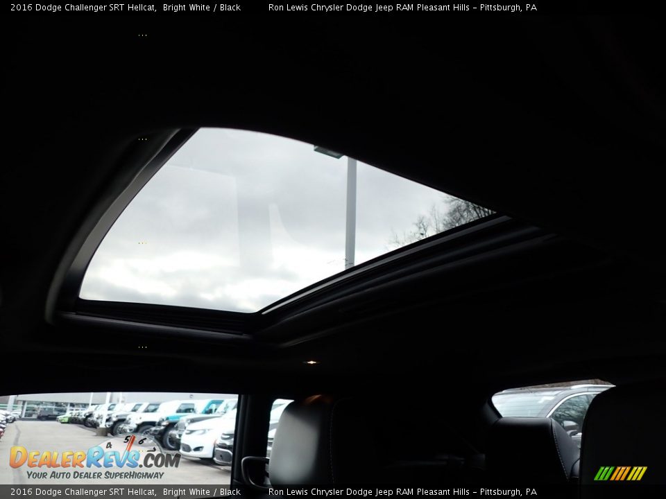 2016 Dodge Challenger SRT Hellcat Bright White / Black Photo #16