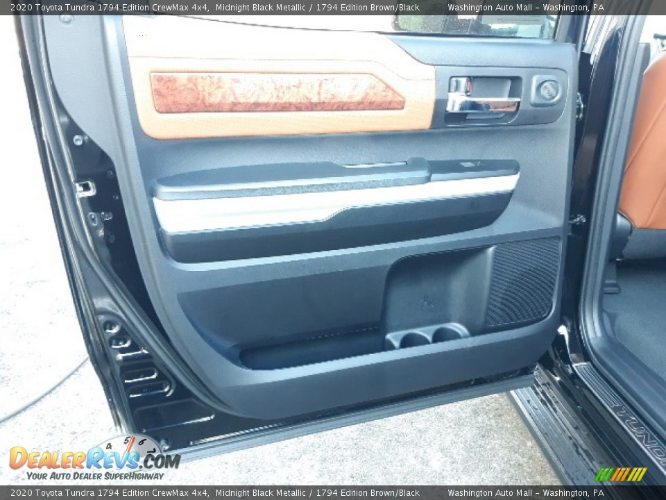 2020 Toyota Tundra 1794 Edition CrewMax 4x4 Midnight Black Metallic / 1794 Edition Brown/Black Photo #30