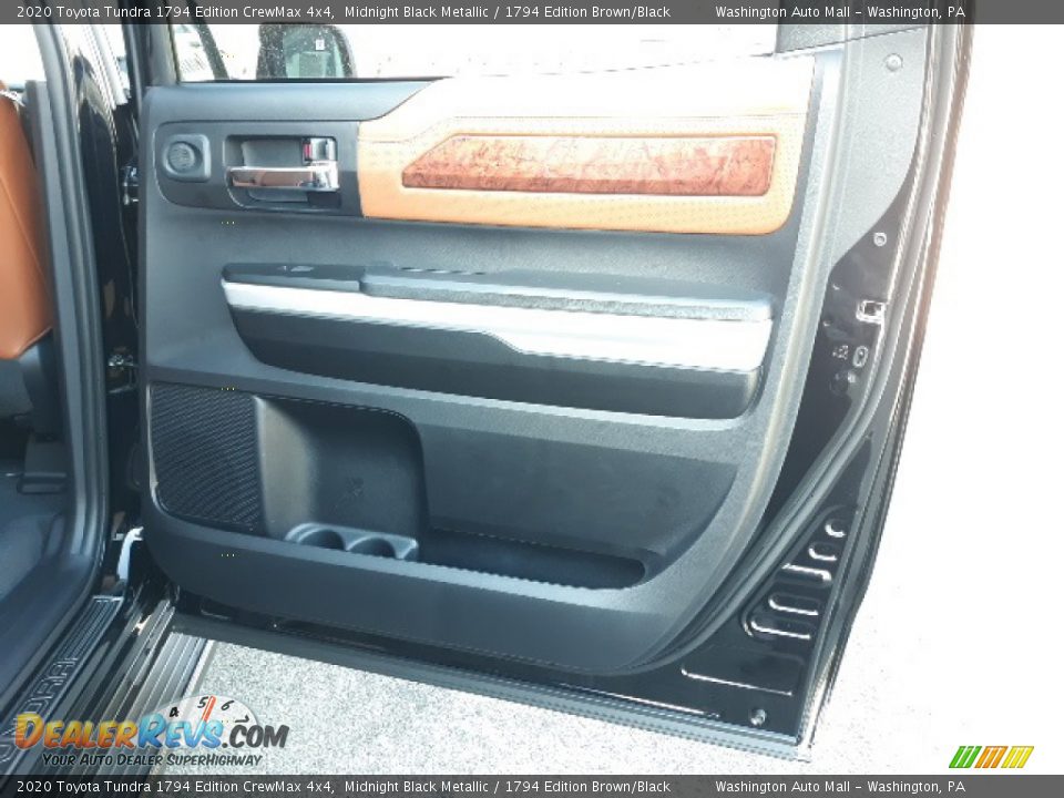 2020 Toyota Tundra 1794 Edition CrewMax 4x4 Midnight Black Metallic / 1794 Edition Brown/Black Photo #35