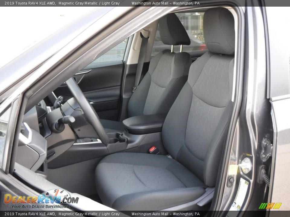 2019 Toyota RAV4 XLE AWD Magnetic Gray Metallic / Light Gray Photo #13
